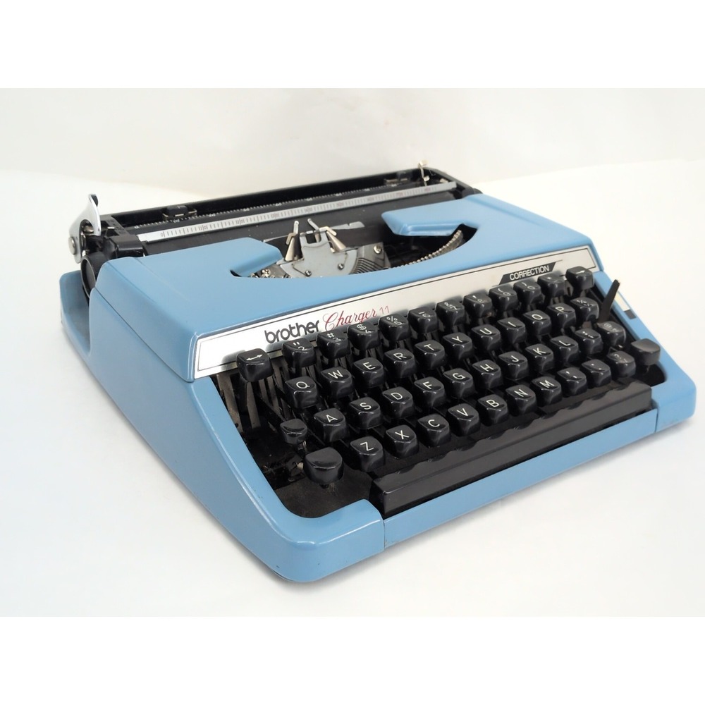 Vintage Brother Charger 11 Portable Typewriter Blue  Made in Japan